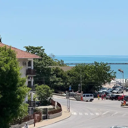 Berlin, With 3 Bedrooms * Baltschik