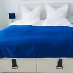 Berlin, With 3 Bedrooms * Baltjik