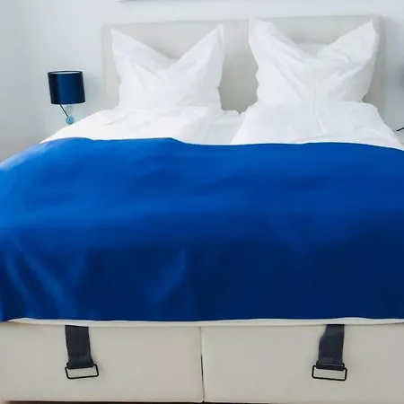 Berlin, With 3 Bedrooms * 발치크