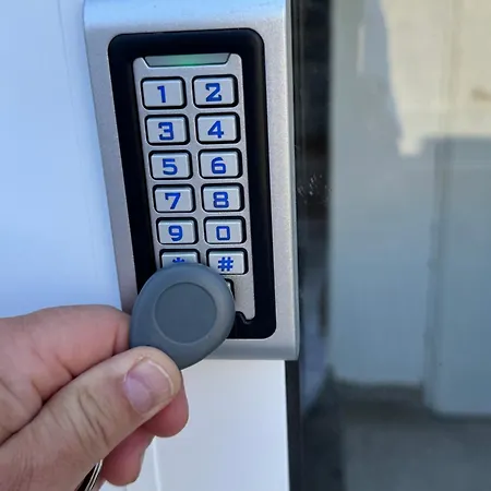 아파트 Berlin, With 3 Bedrooms *