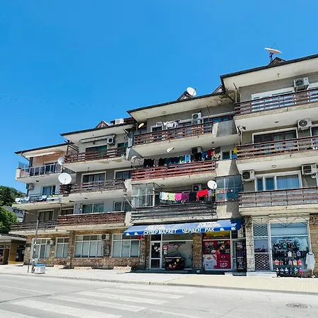 Berlin, With 3 Bedrooms * בלצ'יק